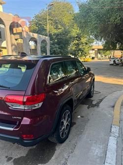 جیپ گراند شیرۆکی